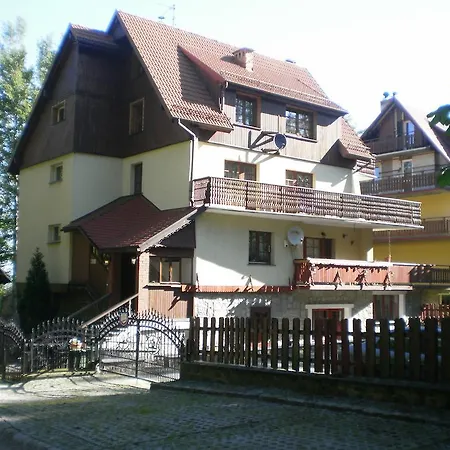 Leśne Zacisze Kwatera prywatna *